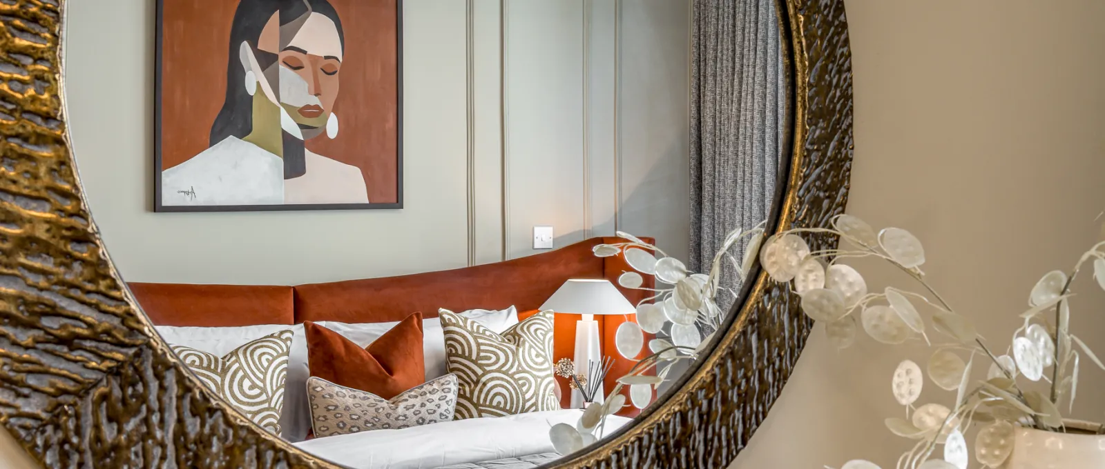 Wren House Principal Bedroom Mirror