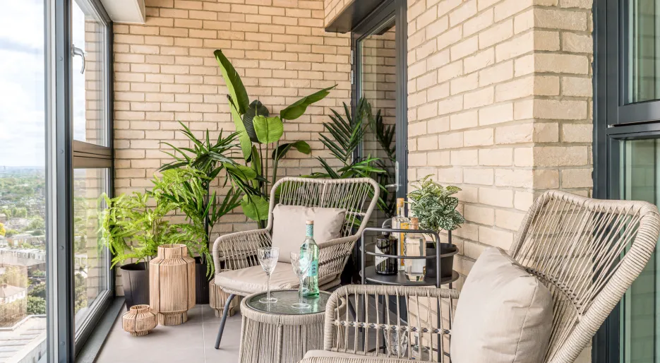 KBR - 2 bed winter garden