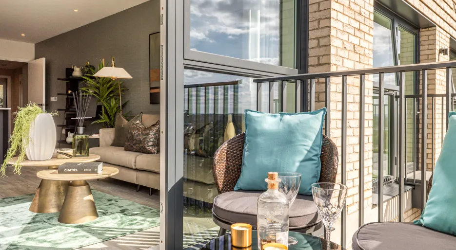 KBR - 2 bed - balcony