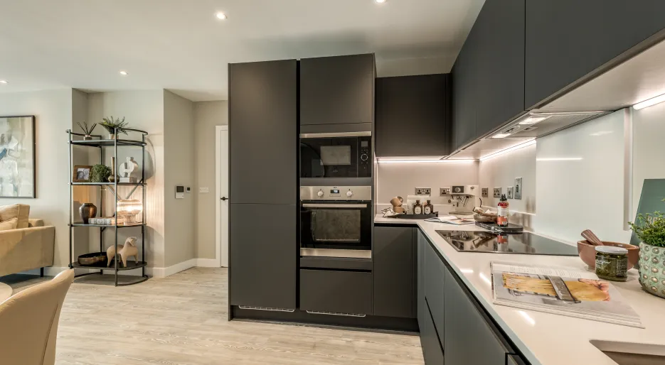 Wren Show Apartment Kitchen Appliances