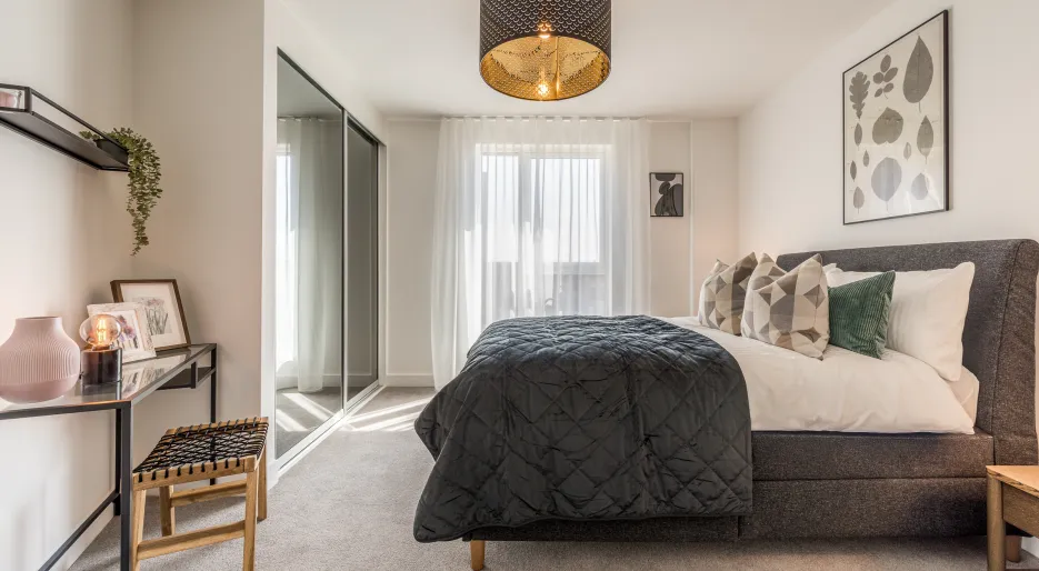 Kew Bridge Rise - Studio - Starling House 