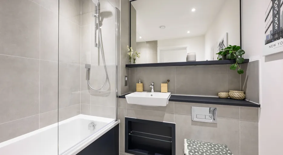 Kew Bridge Rise - Studio - Starling House 