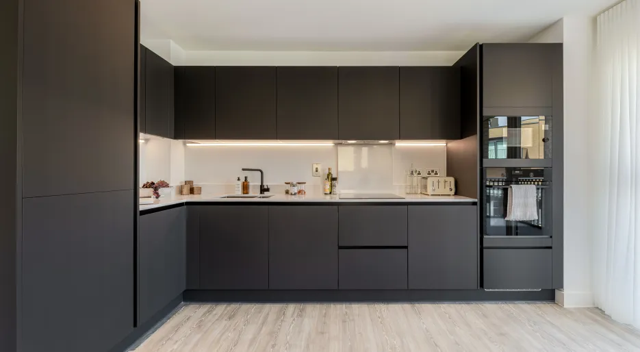 Kew Bridge Rise, Apartment 52, Kitchen