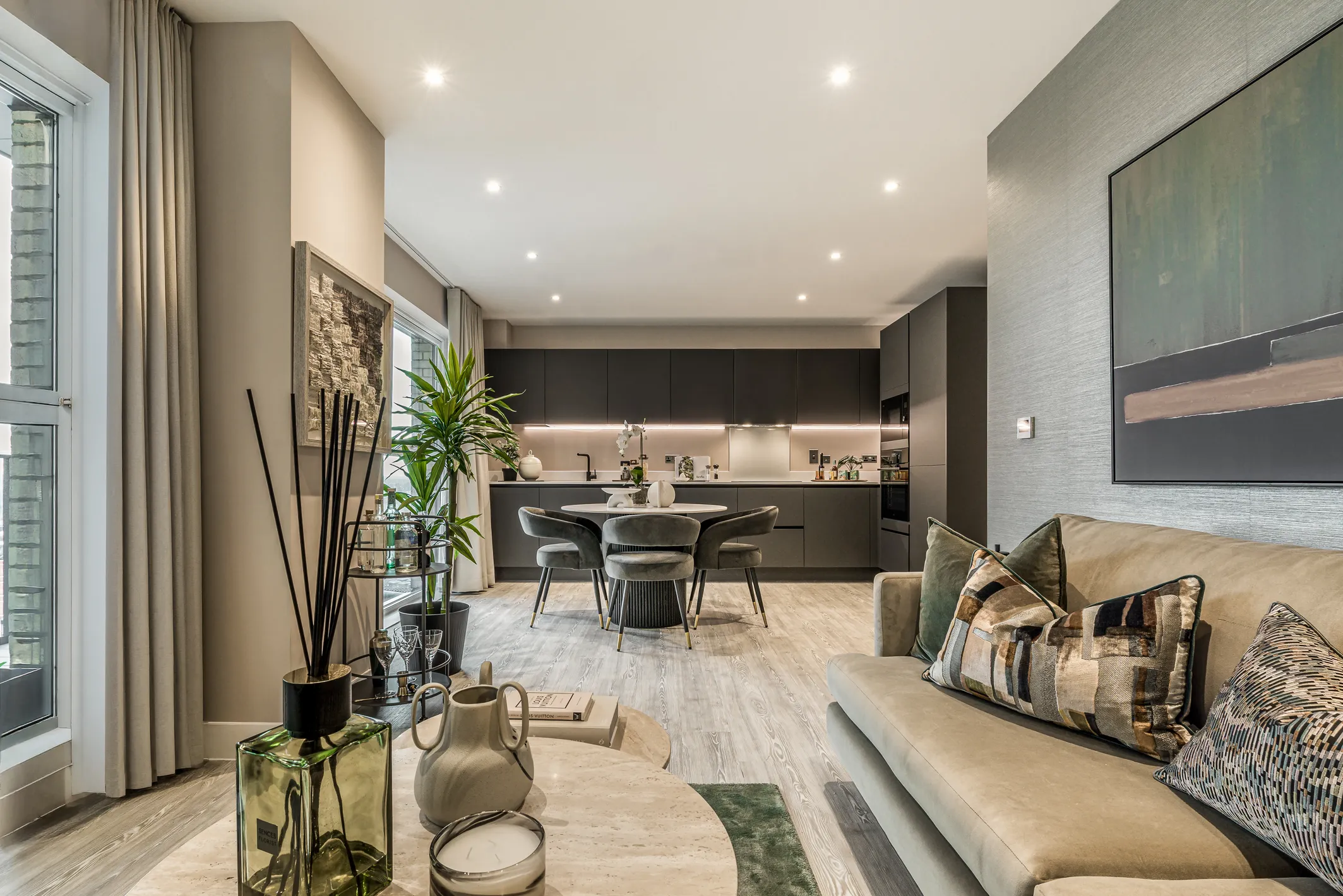 Kew Bridge Rise, Living/Dining area